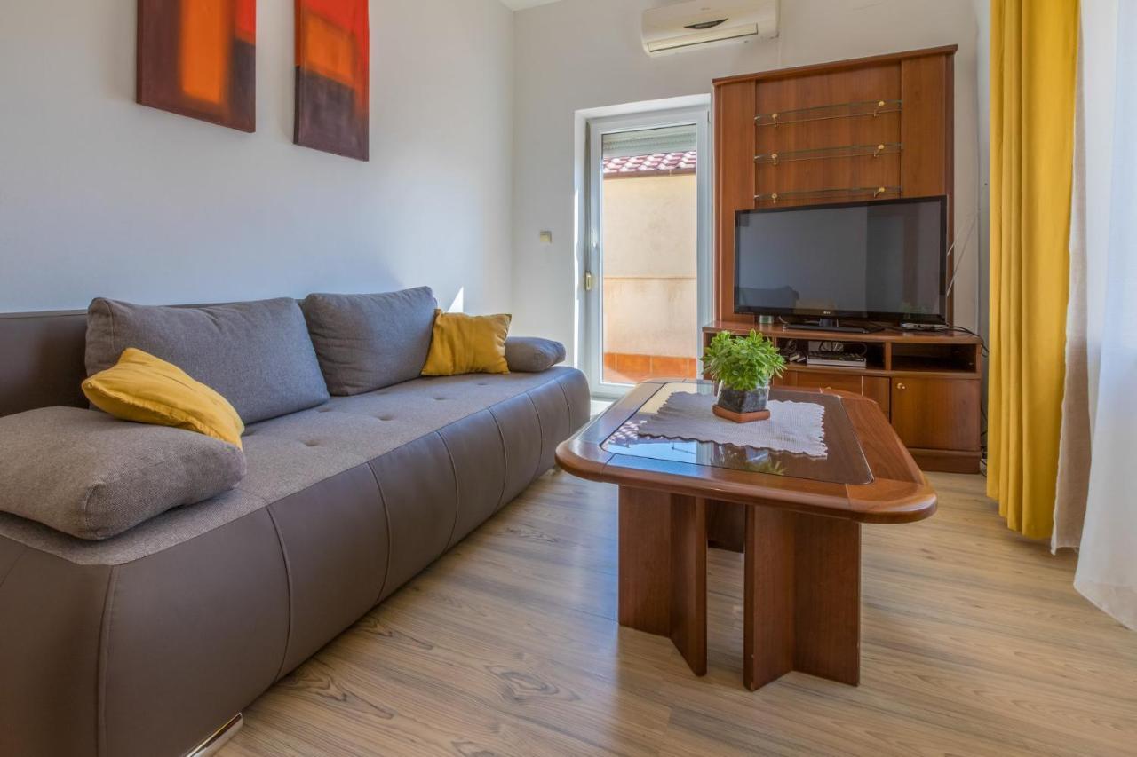 Diana Apartment *